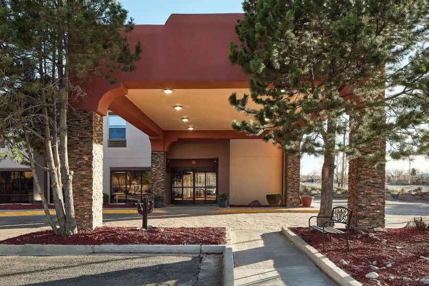 Hampton Inn Taos - Image 1