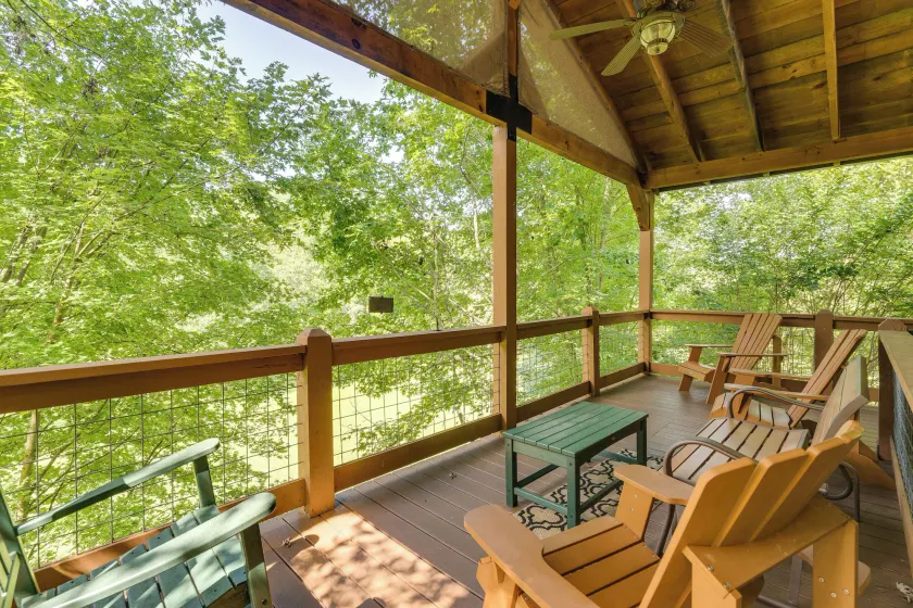 Cozy Creekside Cabin w/ Fire Pit & Views! - Image 1