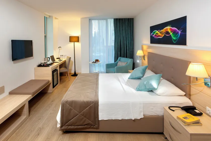 The Room Hotel & Apartments - Image 1