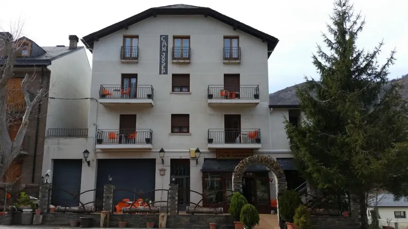 Hostal Can Josep - Image 1