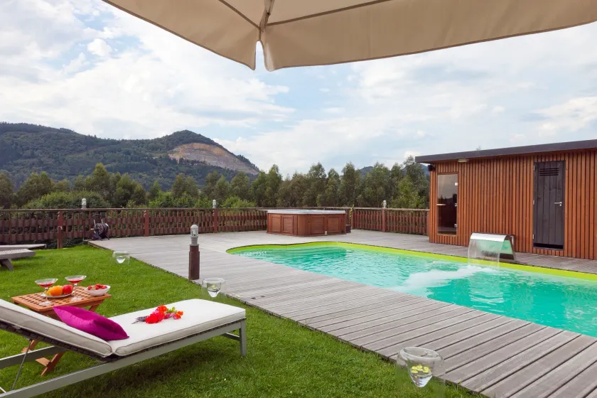Apartamentos Ea Astei - Image 1