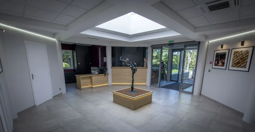 Logis Hotel des Cépages - Inngangsparti