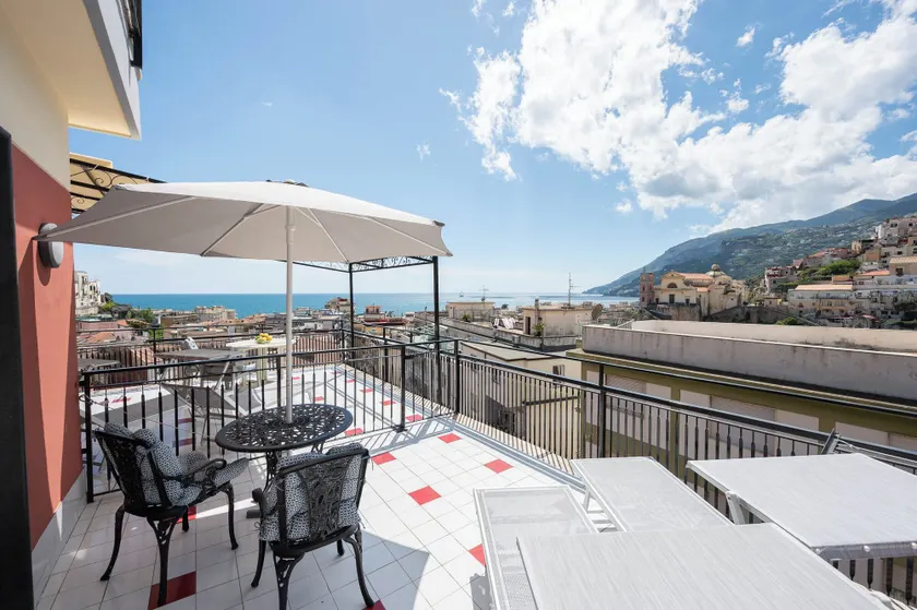 Sunrise Guest House - Image 1