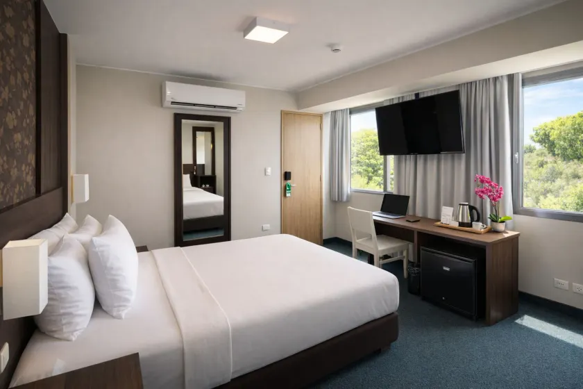 Palmetto Hotel Business San Miguel - Image 1