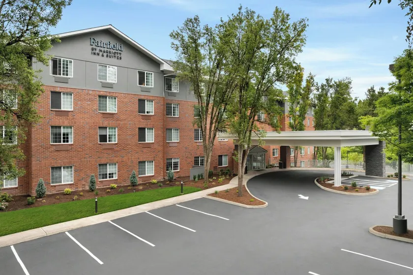 Fairfield Inn & Suites Portland South/Lake Oswego - Image 1
