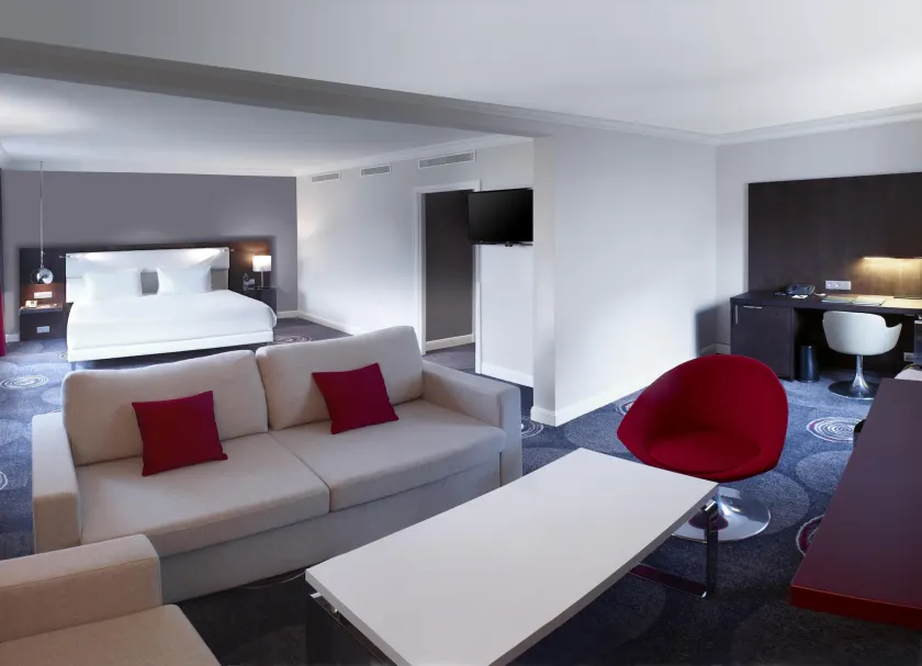Hilton Brussels Grand Place - Image 1