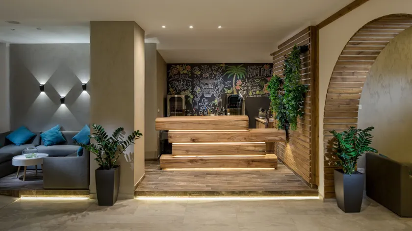 Hotel Rozmarin - Image 1