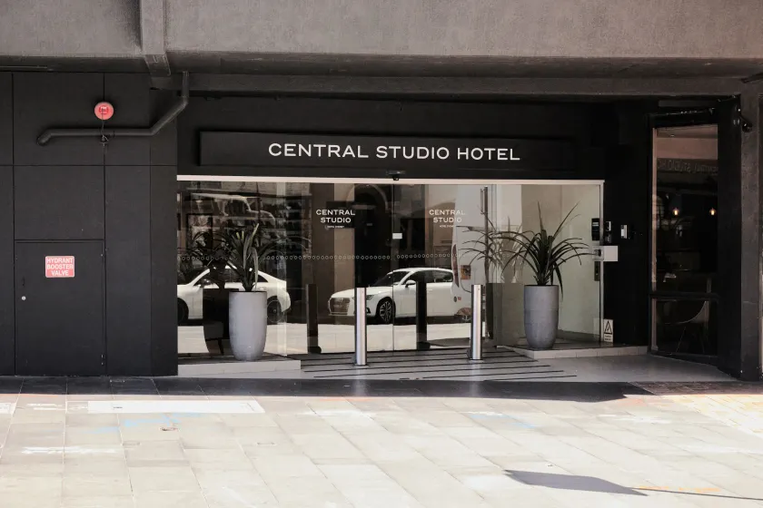 Central Studio Hotel Sydney - Image 1