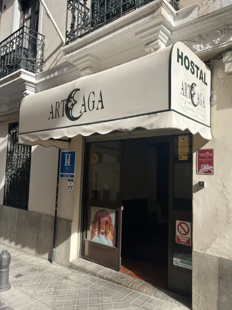 Arteaga Hostal & Baños Arabes Elvira - Image 1