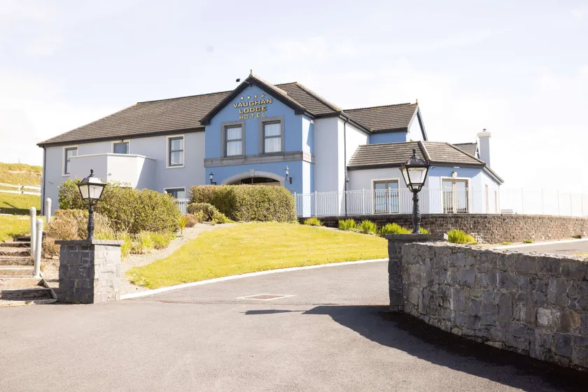 Vaughan Lodge Hotel - Image 1