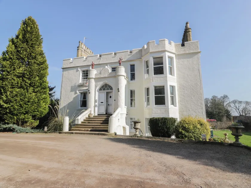 7 Press Castle - Image 1