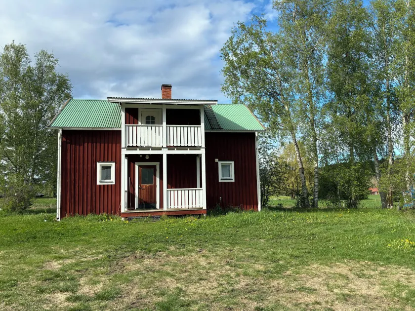 The Old Farmhouse - Image 1