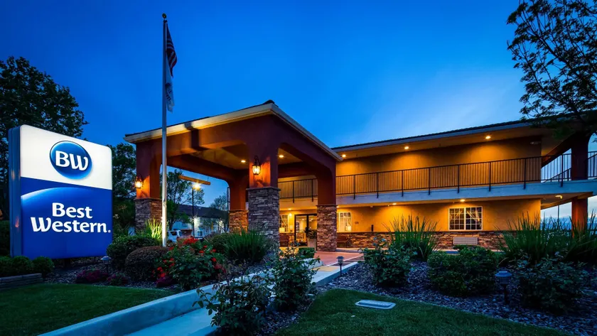 Best Western Willows Inn - Image 1