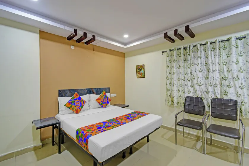 Fabhotel Ayaansh Himayatnagar - Image 1