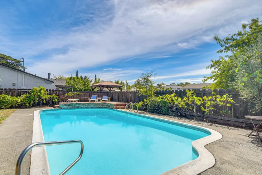 Orland Home w/ Pool! Near Park, Tennis & Dtwn - Image 1