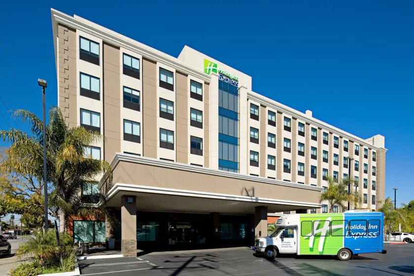 Holiday Inn Express Los Angeles LAX Airport by IHG - Image 1