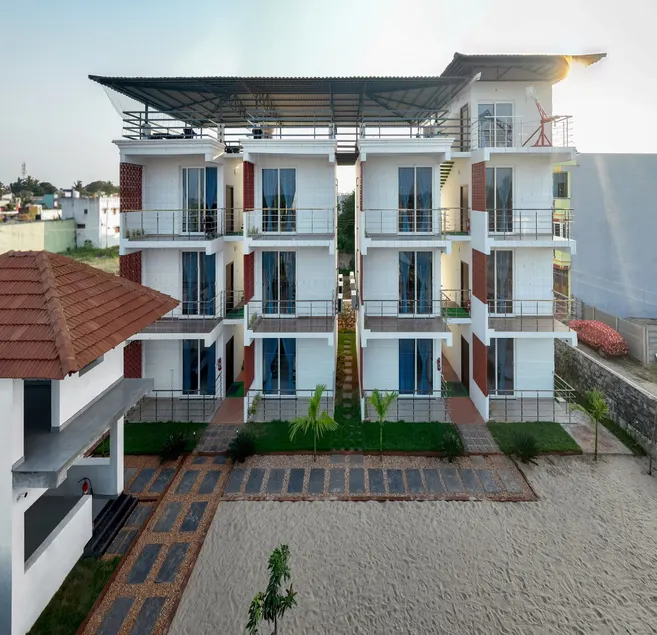 Anglo Resort - Image 1