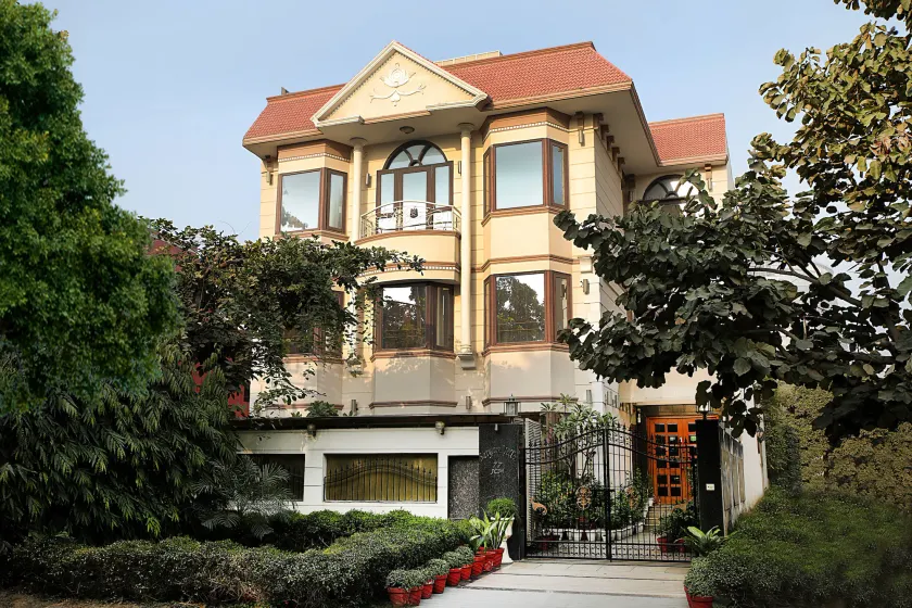 Ahuja Residency Cyber City II - Image 1