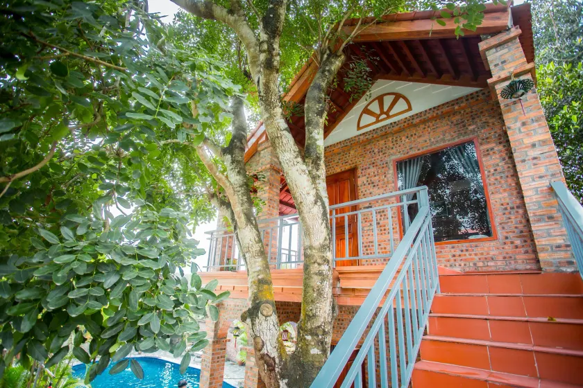 Ninh Binh Mountain View Homestay & Restaurant - Image 1