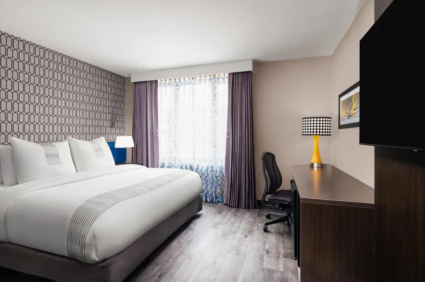 GLō Best Western Bronx NYC - Image 1