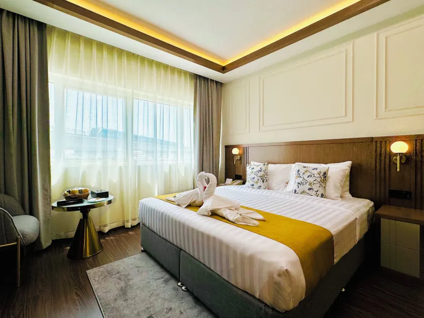 Fortune Plaza Hotel, Dubai Airport - Image 1