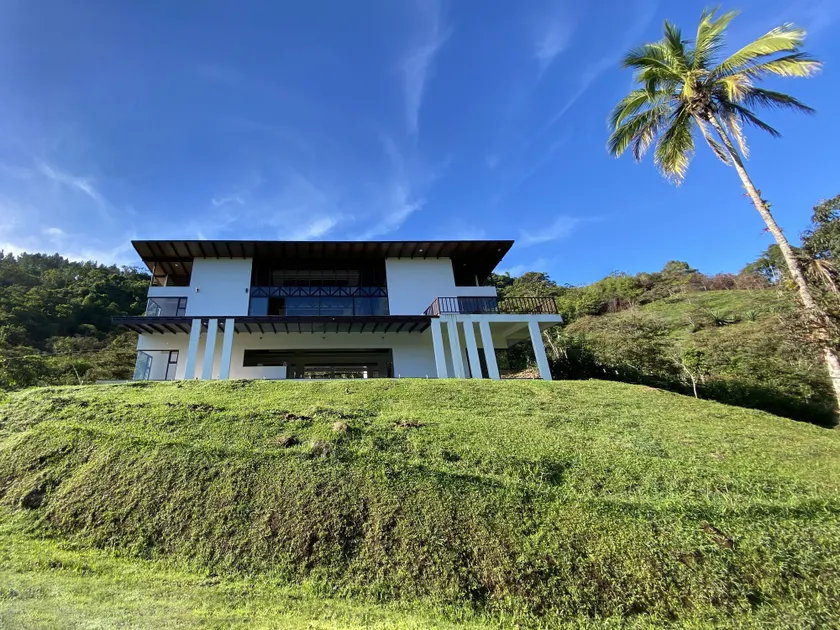 Arte de Plumas birding lodge - Image 1