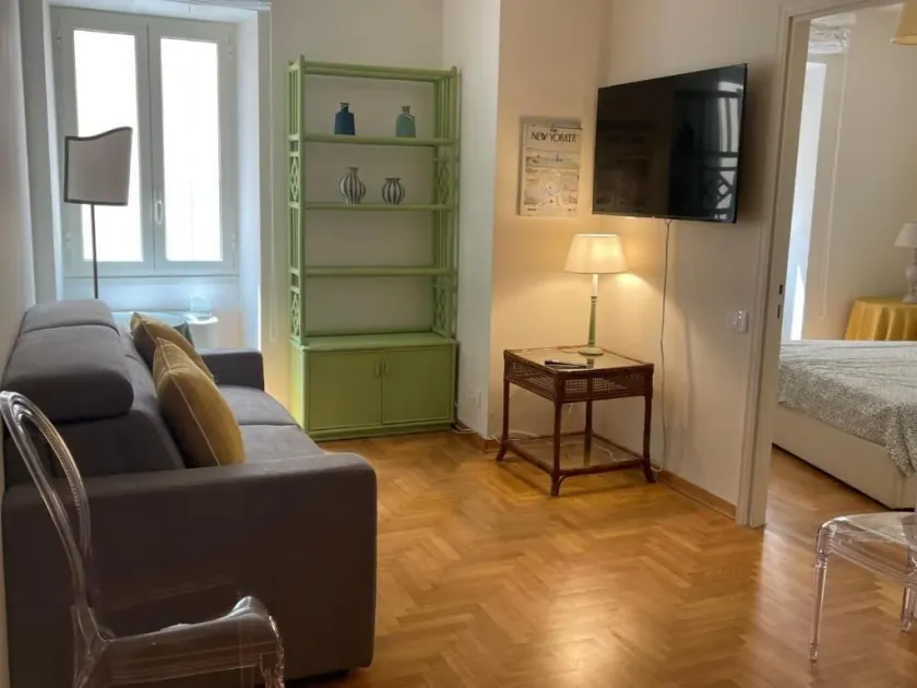 Foro Romano Apartments C - Image 1
