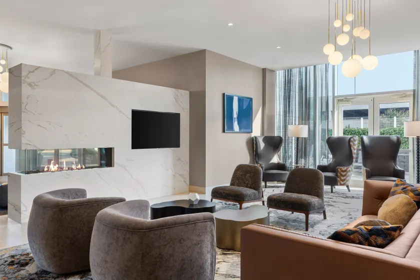 Residence Inn by Marriott The Bronx at Metro Center Atrium - Image 1
