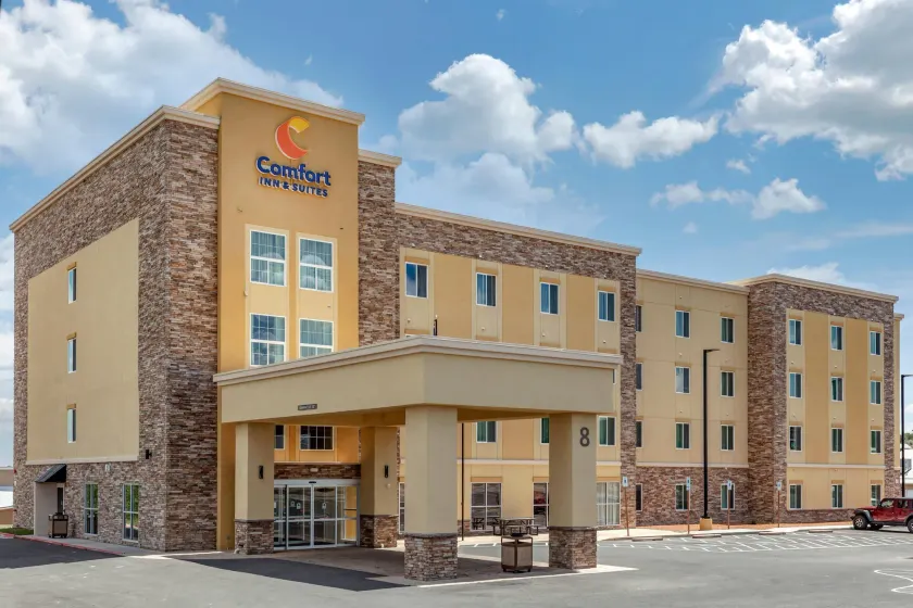 Comfort Inn & Suites Edgewood - Image 1