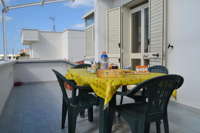 Casa vacanza con barbecue e posto auto e molto vicina al mare di San Foca - Image 1