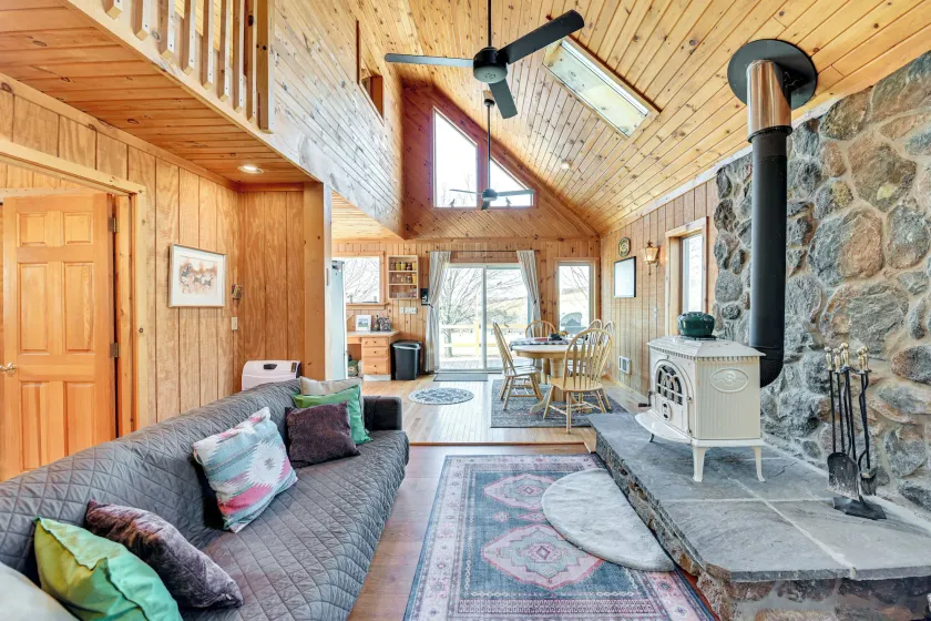 3 Mi to Catskill Scenic Trail: Stamford Cottage - Image 1