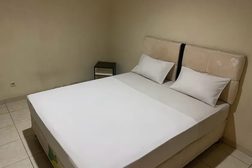 Hotel O Lembah Sriti Homestay Near Sirkuit Motor Cross Internasional 459 Lantan - Habitación