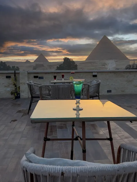 Pyramids Glory Inn - Image 1