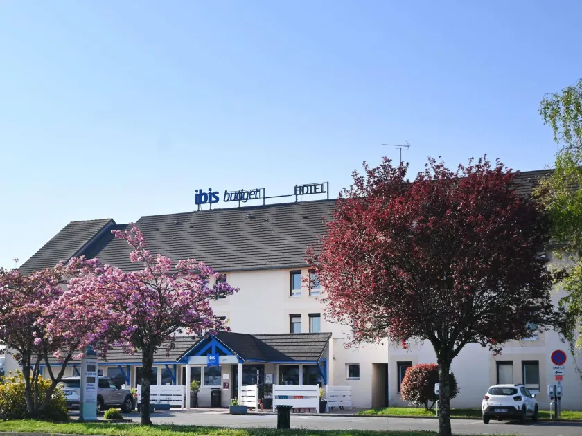 Hotel ibis Budget Laval - Image 1