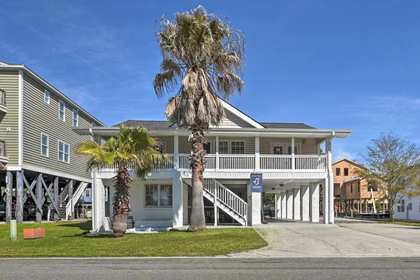 Ground Floor Unit: 10 Miles to Myrtle Beach - Image 1