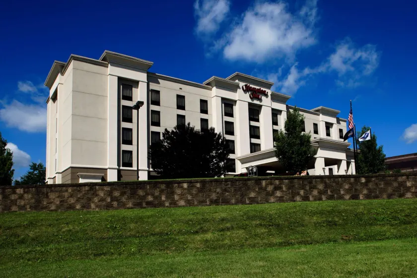 Hampton Inn Easton - Image 1