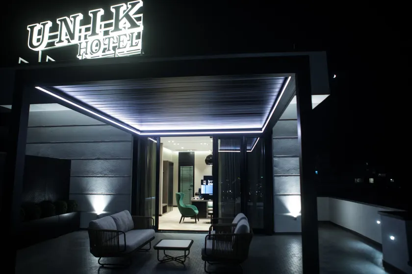 Hotel Unik - Image 1