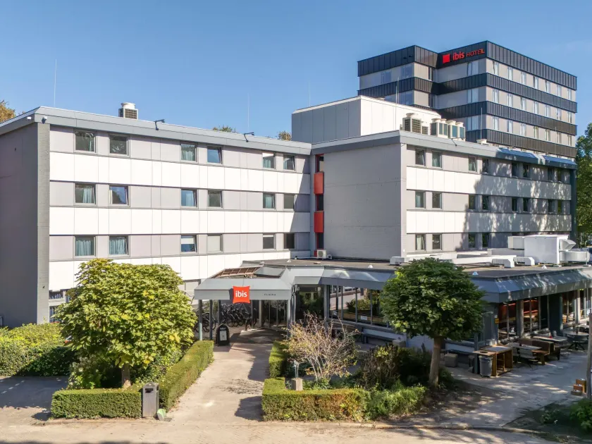 ibis Tilburg - Image 1