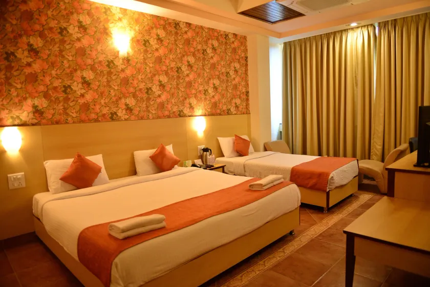 Goa Woodlands Hotel - Image 1