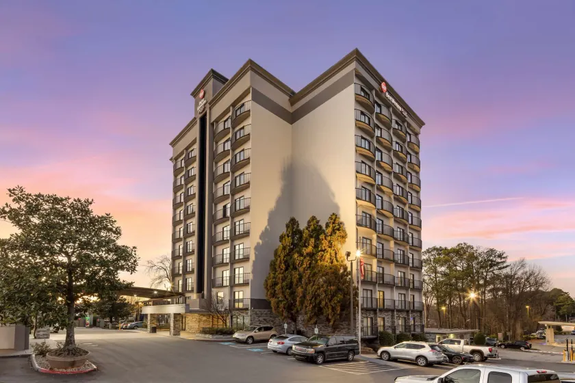 Best Western Plus Atlanta Airport East - Image 1