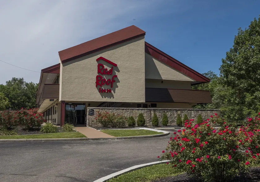 Red Roof Inn Cincinnati East - Beechmont - Image 1