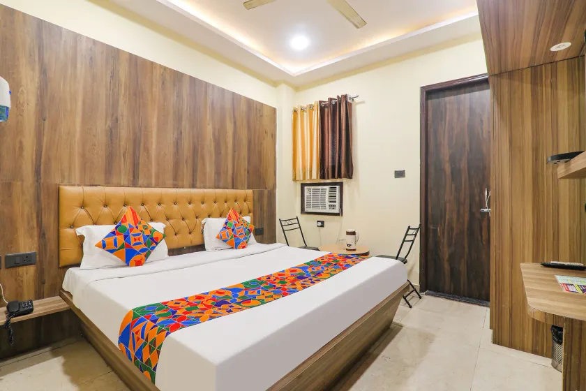 Townhouse Jayati Oasis Inn - Image 1