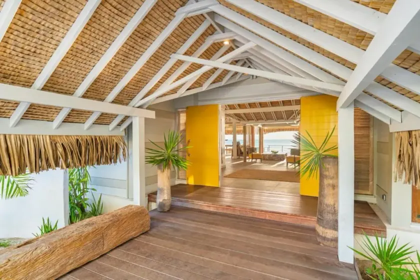 Moorea Island Beach Hotel - Image 1
