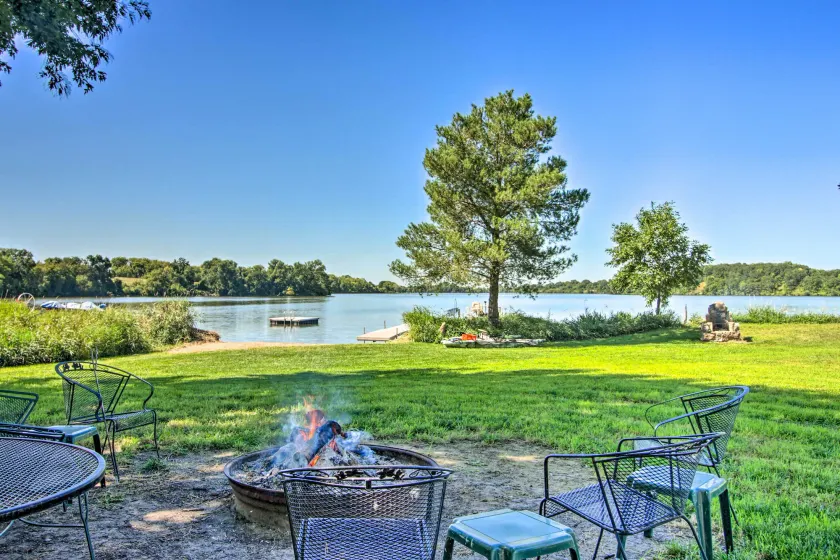 Lake Home Near Alexandria: Kayaks Provided! - Image 1
