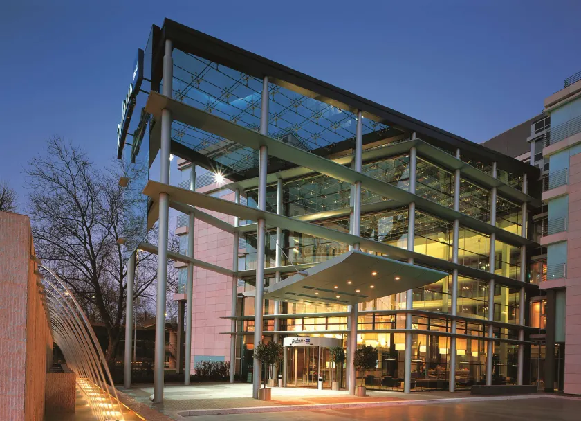Radisson Blu Hotel Köln - Image 1