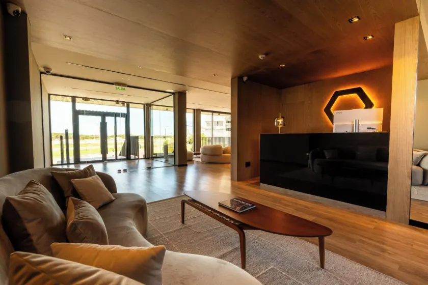 Bravo Hotel - Reception