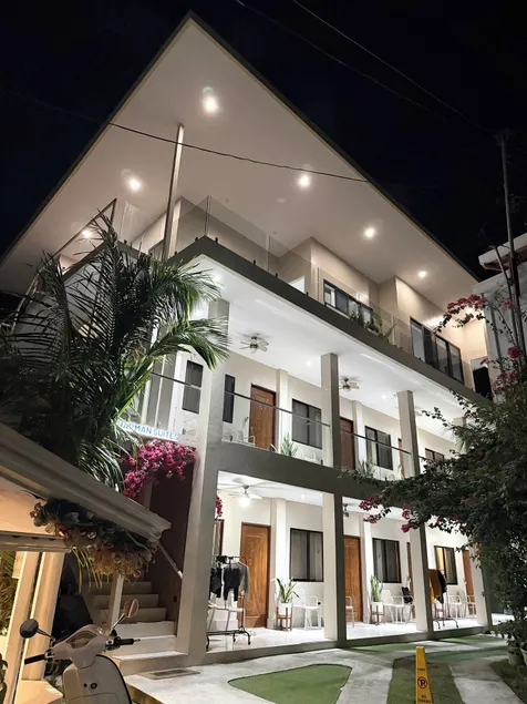 HARMAN SUITES Moalboal - Image 1