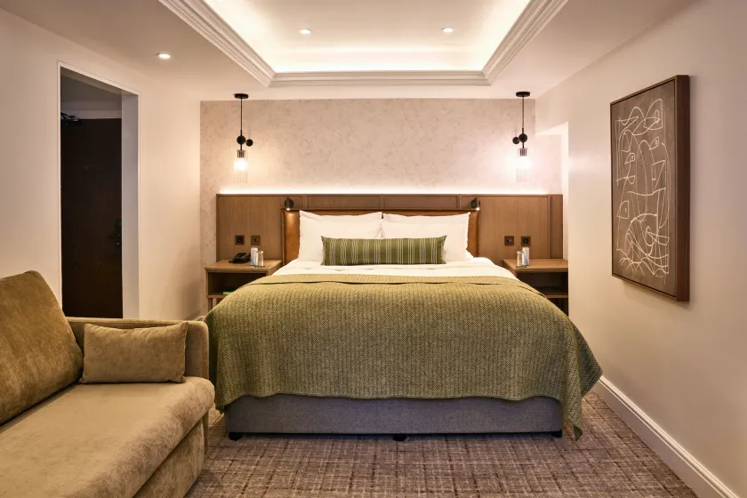 Radisson Blu Hotel, London Tottenham Court Road - Image 1