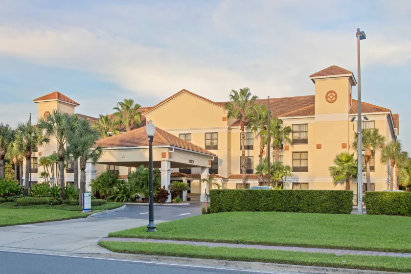 Holiday Inn Express Hotel & Suites Clearwater North-Dunedin by IHG - Image 1