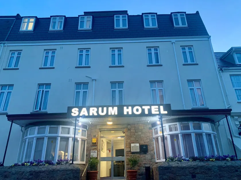 Sarum Apart-Hotel - Image 1
